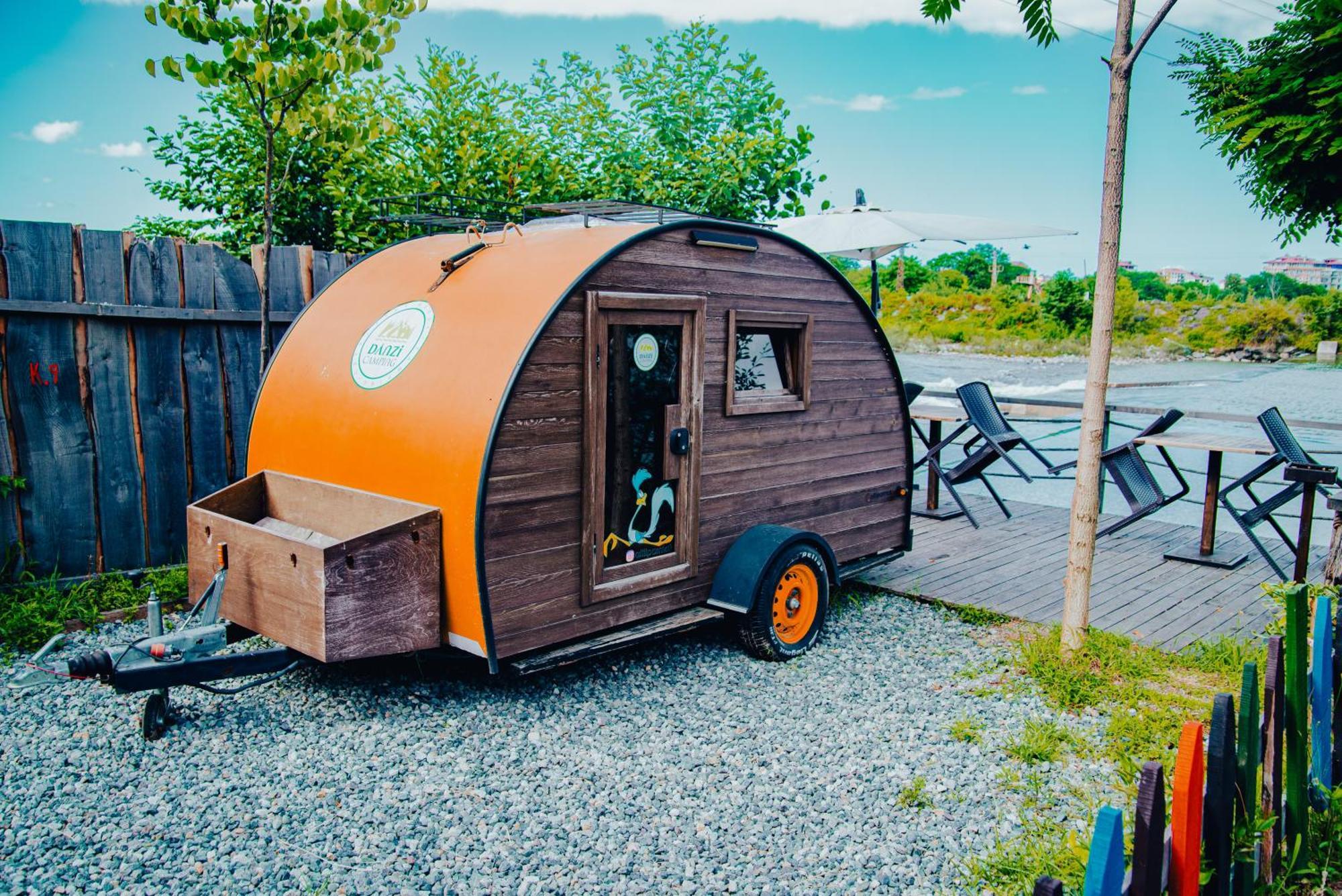 Danzi Camping Tiny House Hotell Rize Exteriör bild